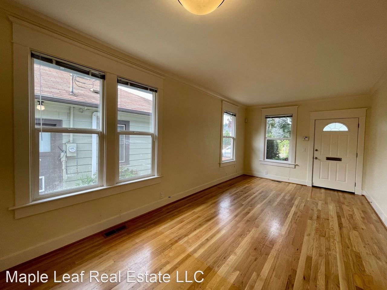 4406 38th Ave S - Photo 3 of 21