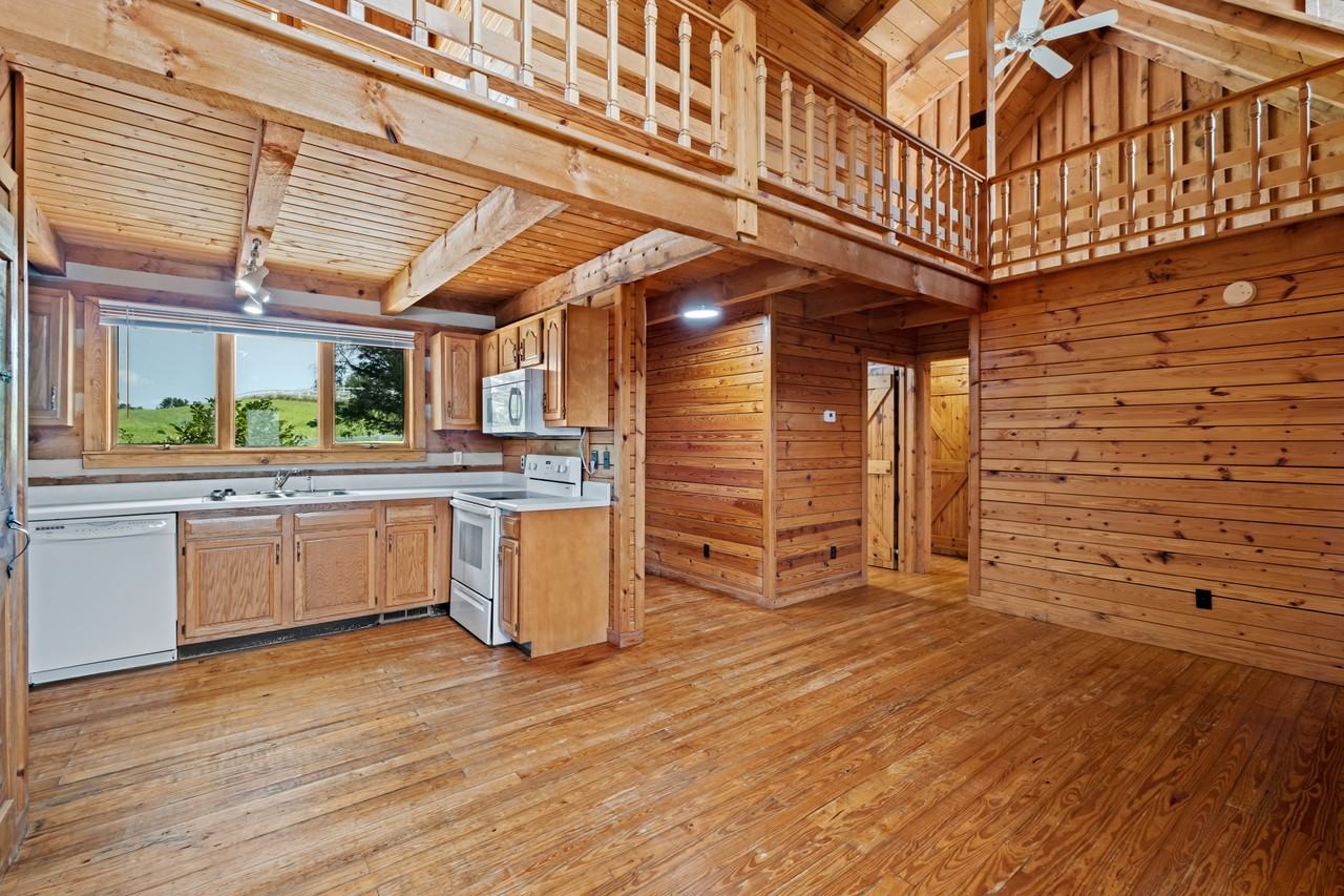 2390 W Allens Bridge Rd - Photo 2 of 33