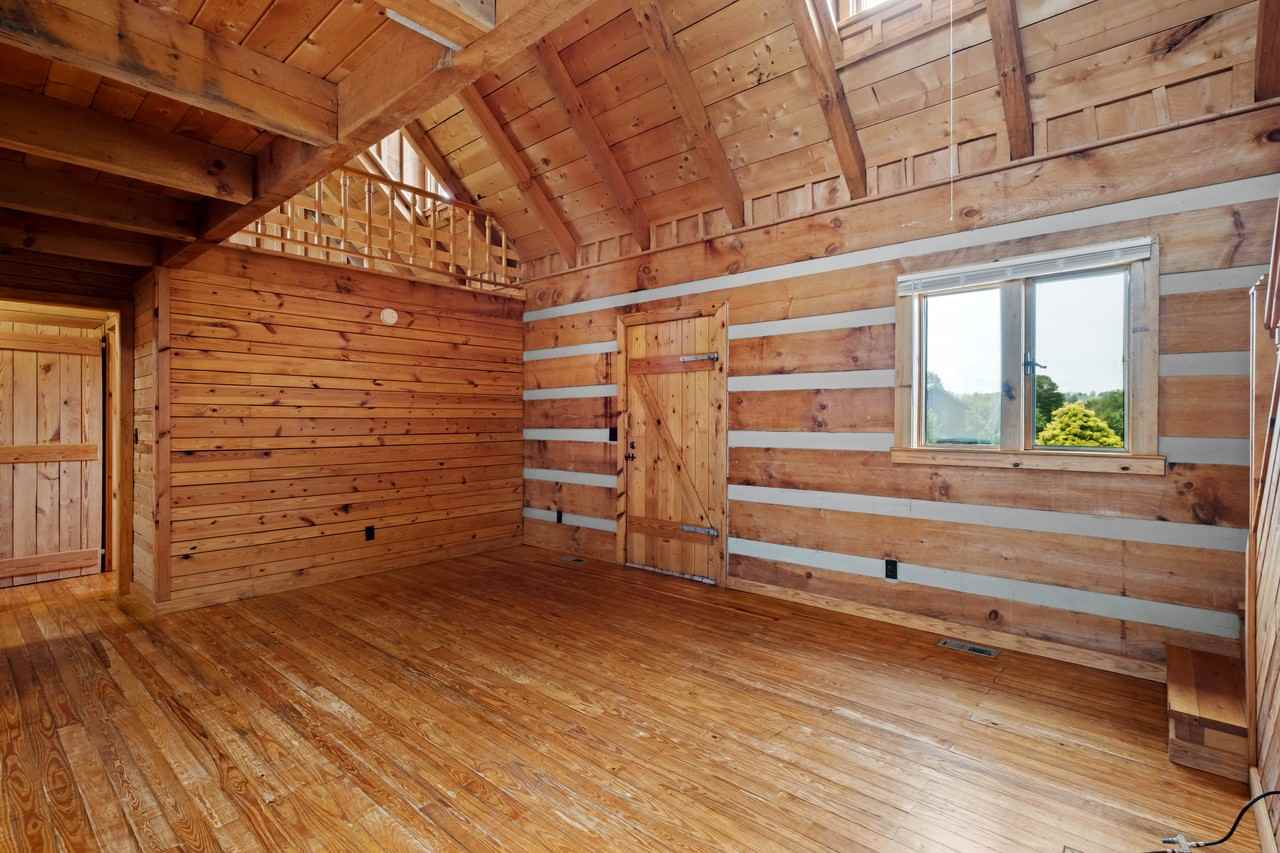 2390 W Allens Bridge Rd - Photo 3 of 33