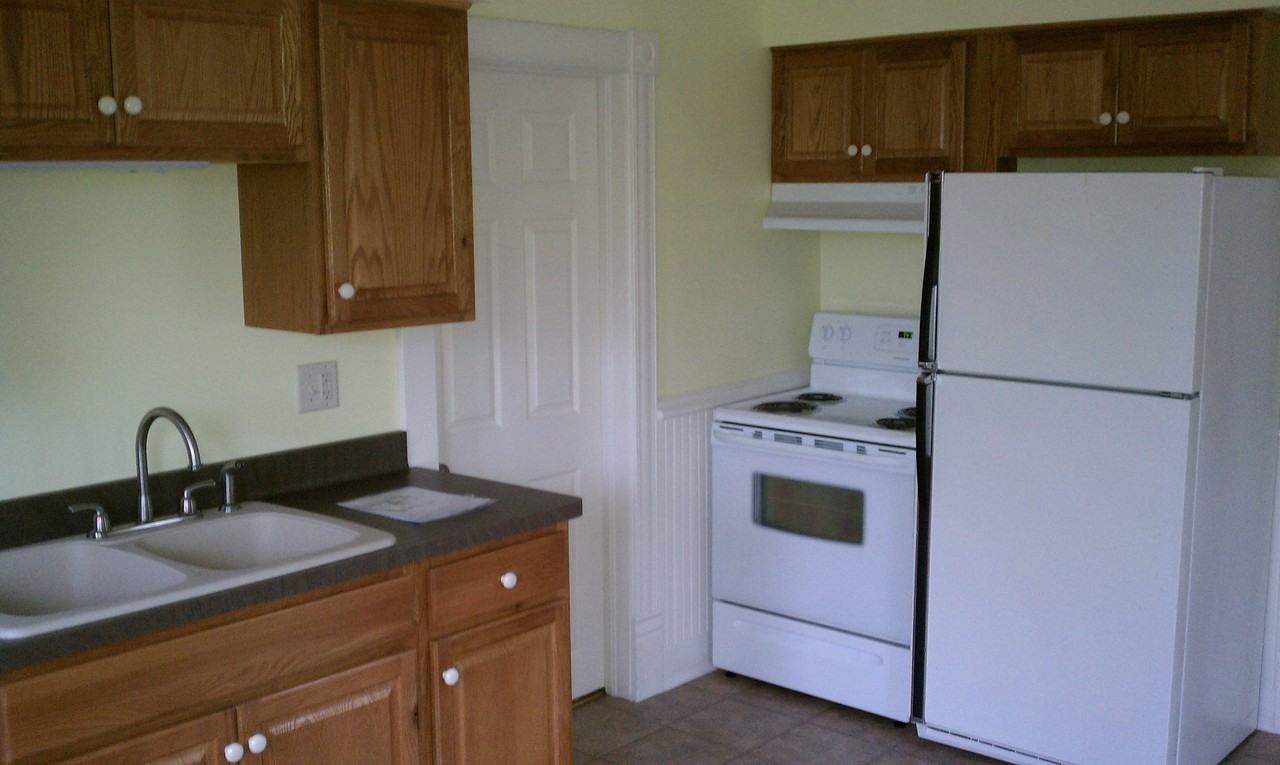 449 N Montgomery St - Photo 2 of 17