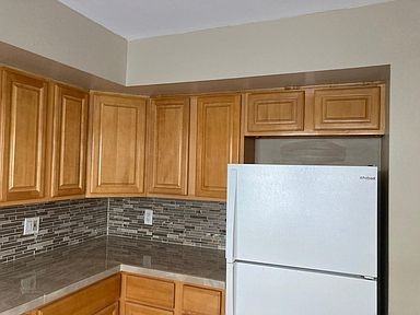 701 Carlton Blvd #NIL - Photo 3 of 4