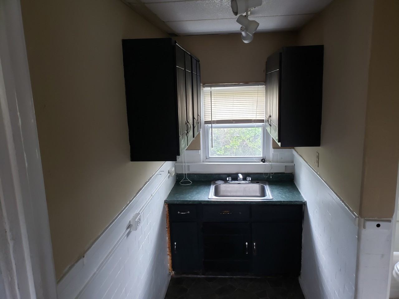 2801 Taylor Avenue - Photo 3 of 4