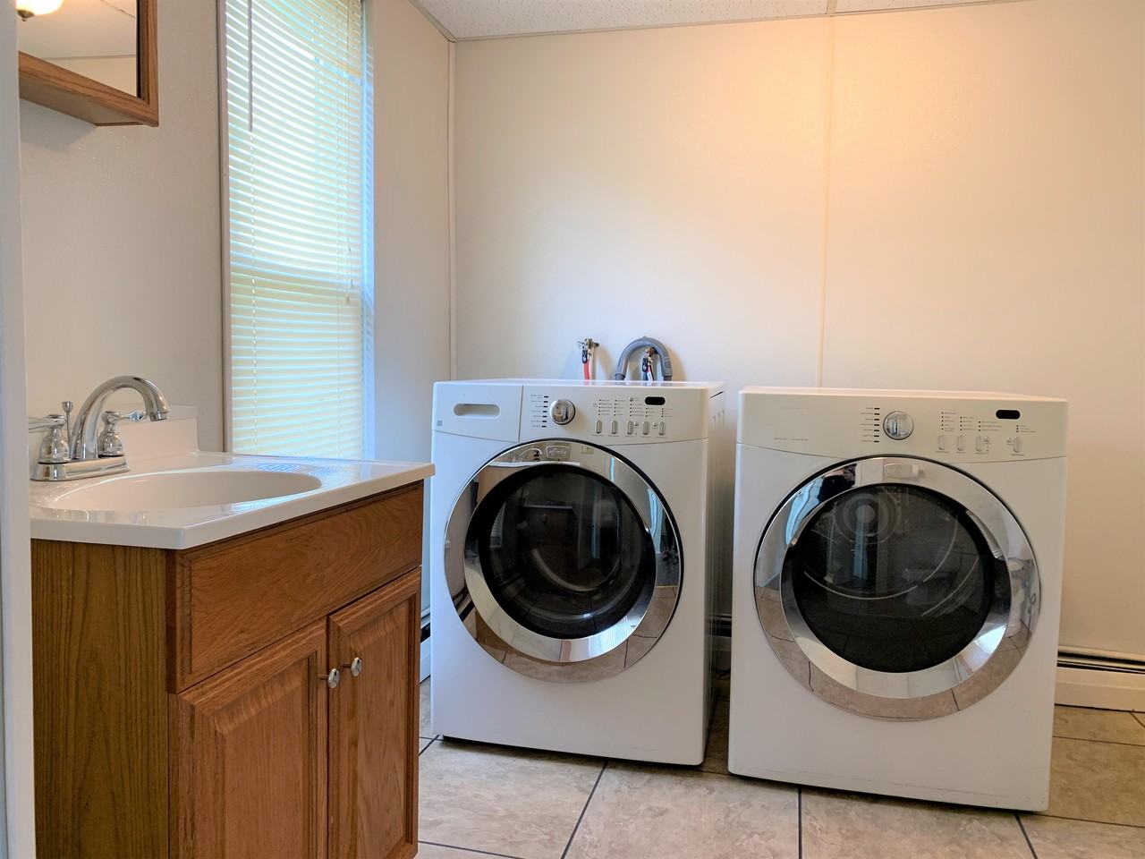 427 1/2 Knarr Aly #NA - Photo 3 of 10