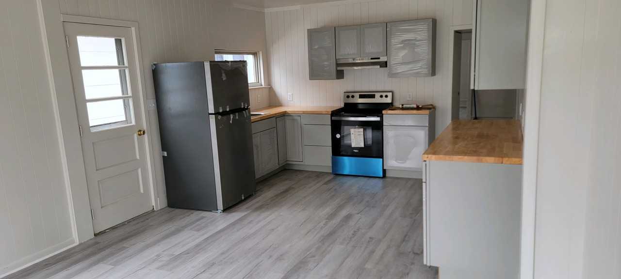 34 Saint Charles Street - Photo 3 of 6