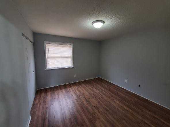 9127 Spyglass Pl Apt D - Photo 5 of 6