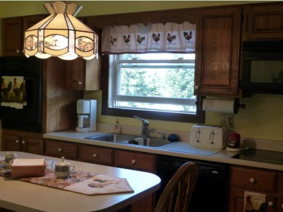 1562 Elm St - Photo 3 of 24