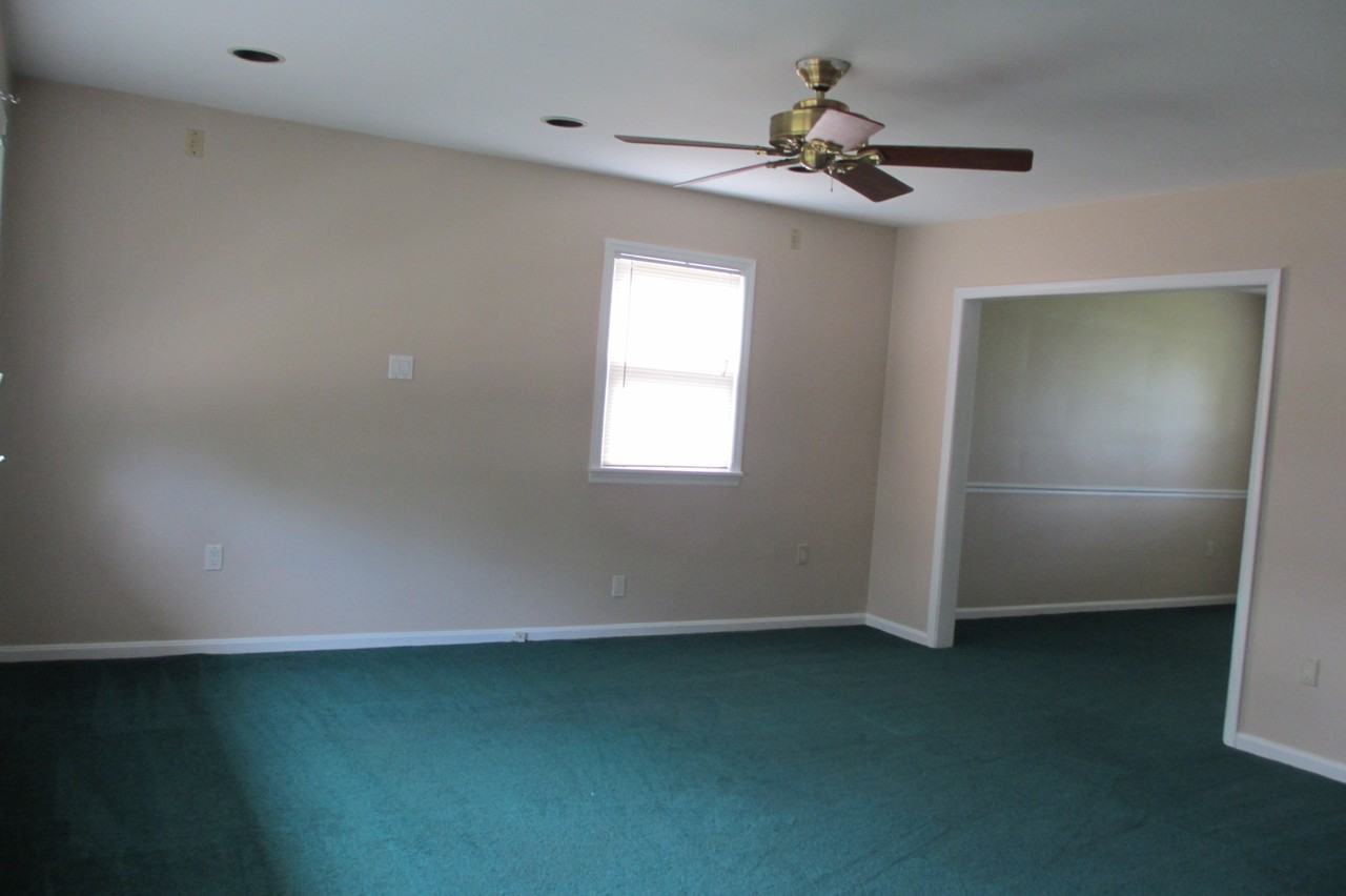 2015 Prospect Ridge Blvd - Photo 3 of 6