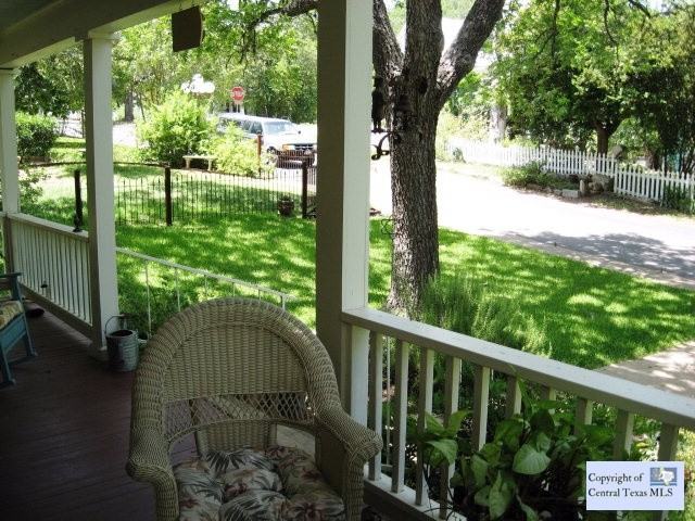 317 Scott St - Photo 3 of 10