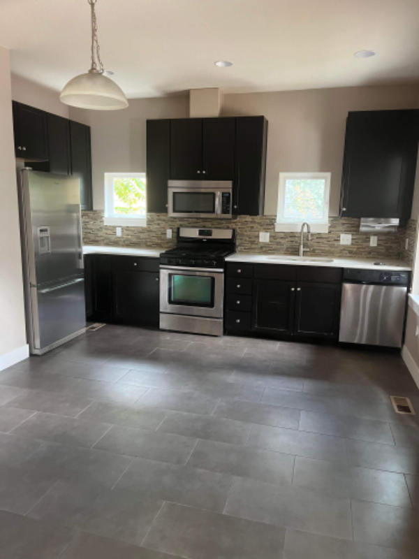 4624 16th St - Photo 2 of 13