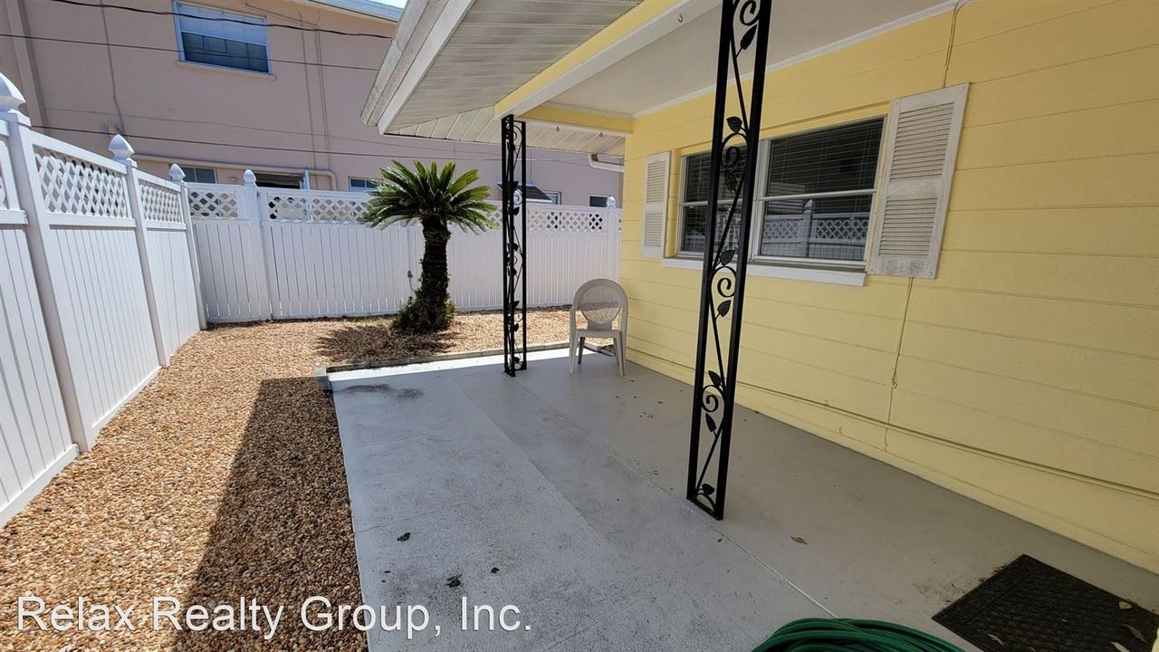 505 Manatee Ct. - Photo 2 of 16