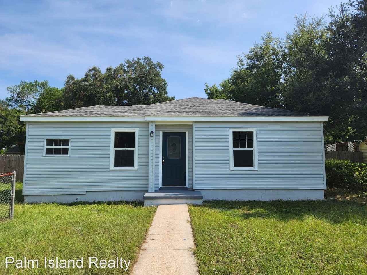 283 Chestnut St - Photo 3 of 13