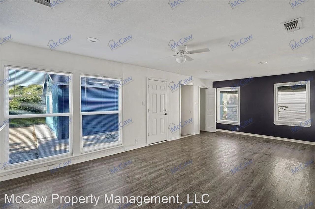 1629 Glenn Dr - Photo 2 of 13