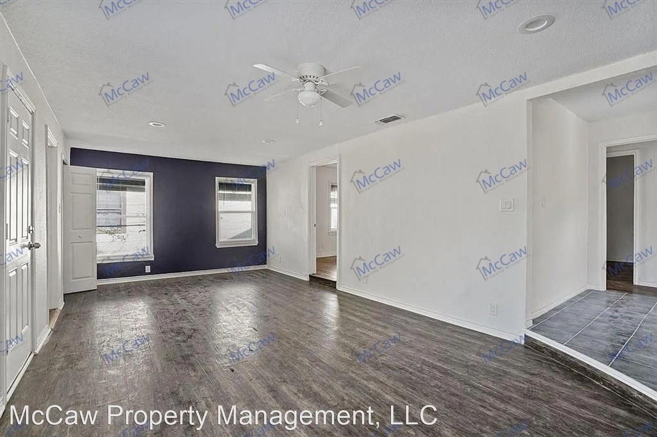 1629 Glenn Dr - Photo 3 of 13