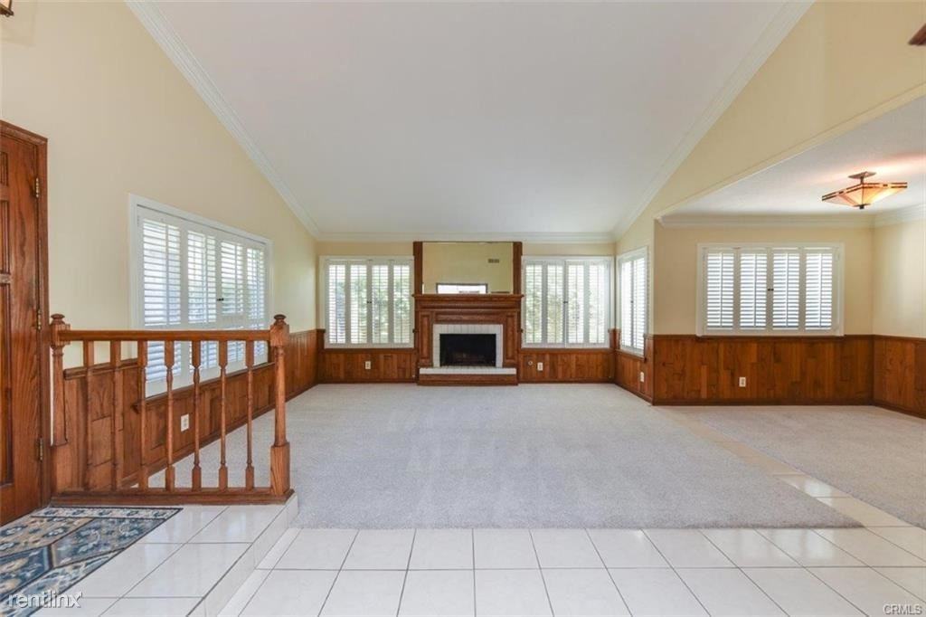 17032 Courtney Ln - Photo 3 of 10