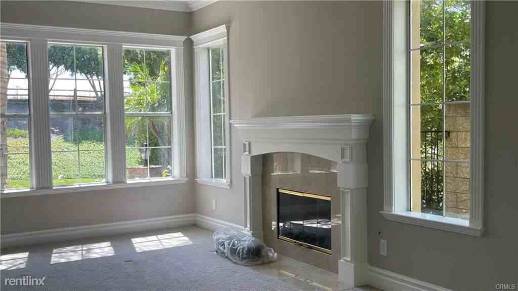 18 Sycamore Canyon Dr - Photo 2 of 10