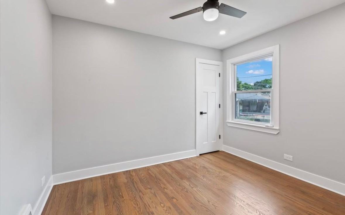 10990 S Trumbull Ave - Photo 3 of 9