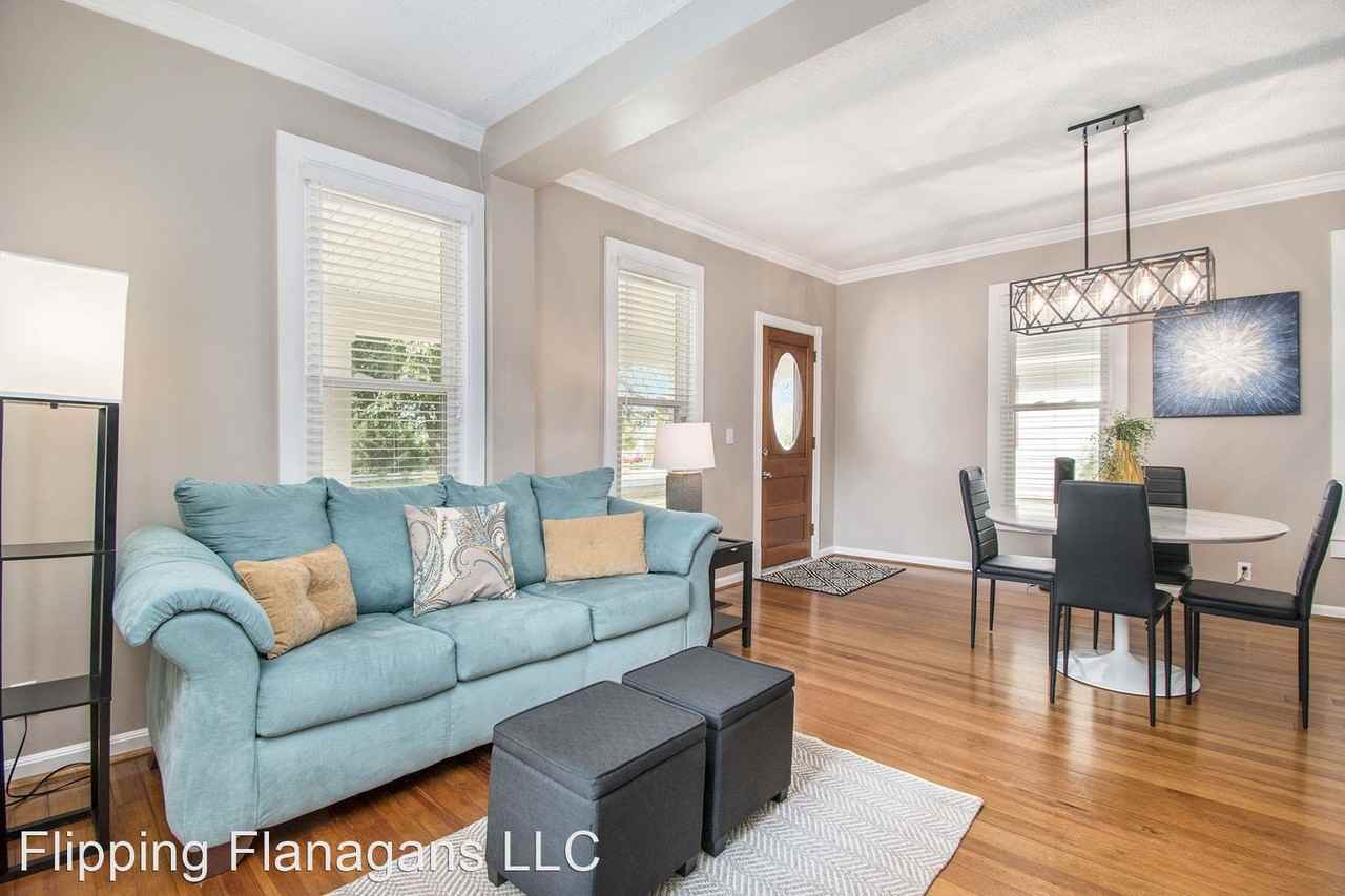 4959 S 134th St - Photo 2 of 22