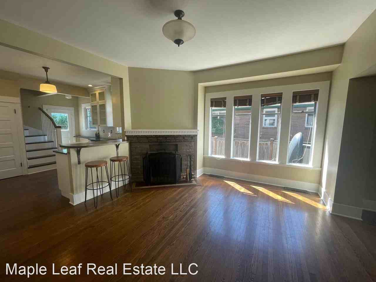 5108 Meridian Ave N - Photo 3 of 40