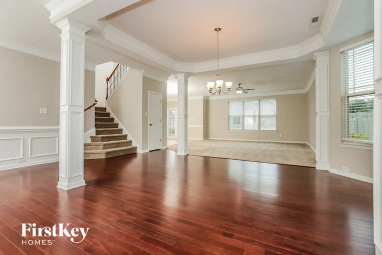 2502 Copperleaf Ct - Photo 2 of 12