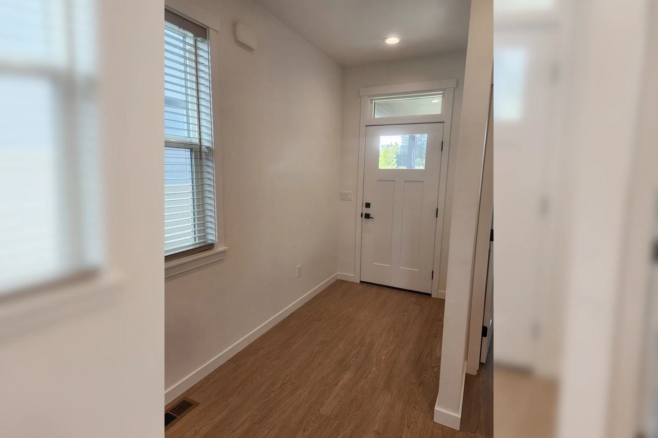 158 Rimrock Ct - Photo 2 of 27