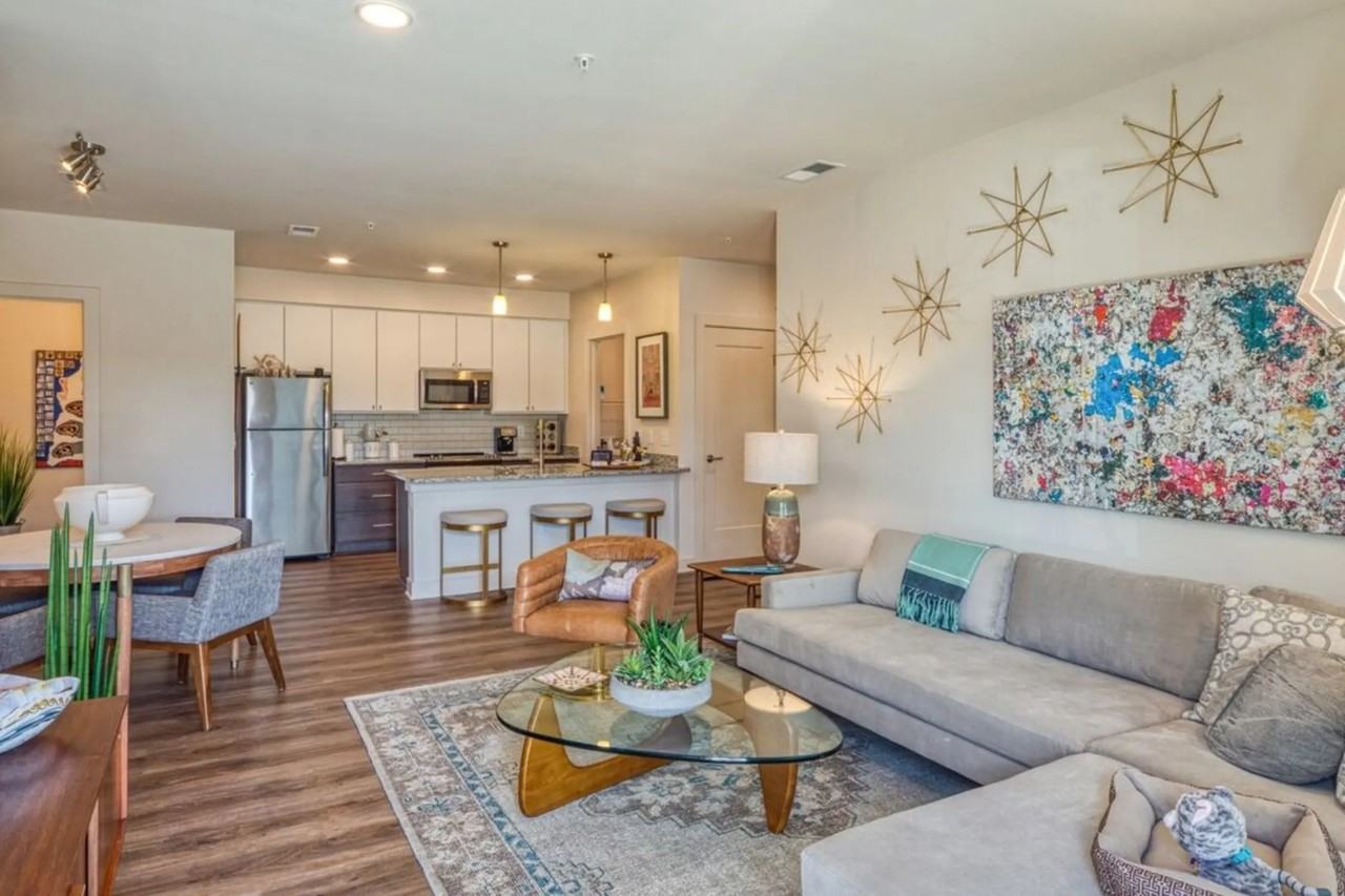 E Lamar Blvd - Photo 2 of 9