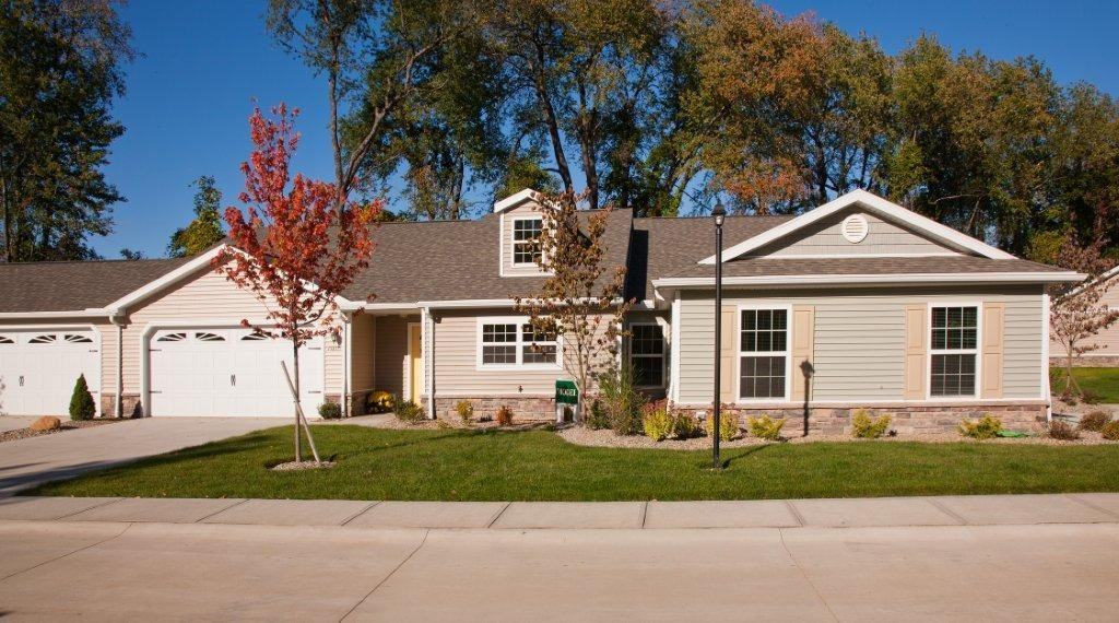 Wolcott Manor by Redwood Apartments 5724 Traditions Drive, Columbus