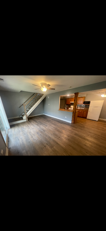 1202 Spur Ct - Photo 2 of 28