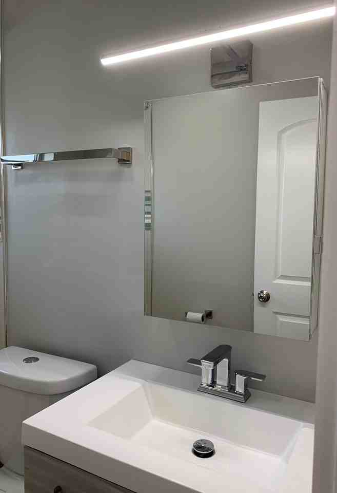 1921 NE 51ST STUnit 4 #4 - Photo 5 of 12