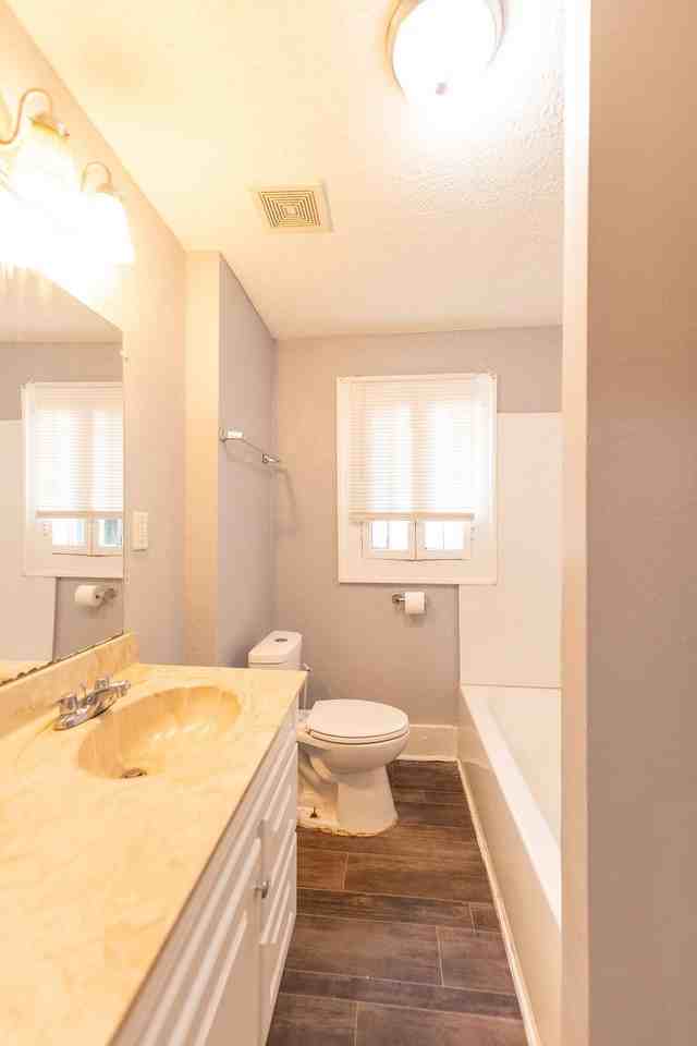 Boulevard - Photo 4 of 9