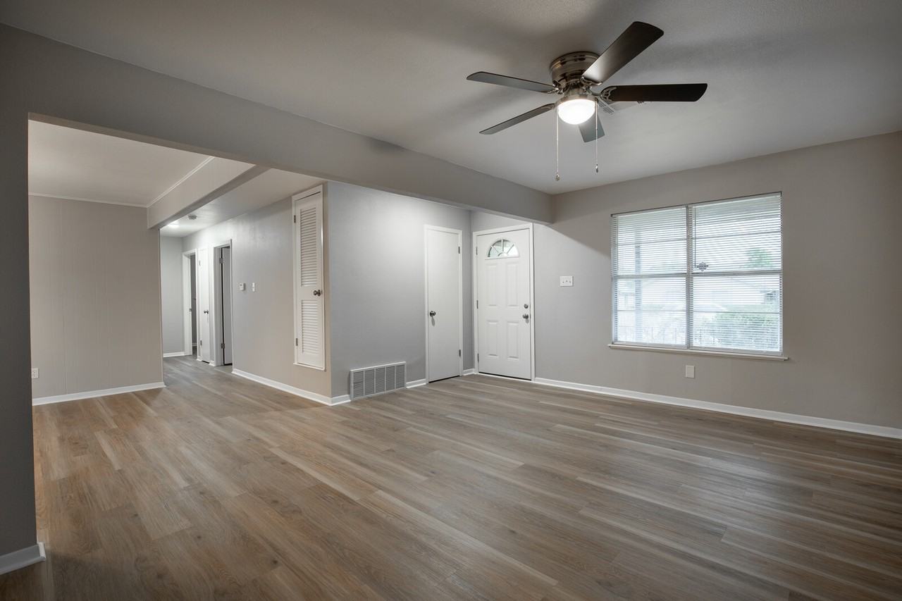 2724 Denise Dr #1 - Photo 5 of 24
