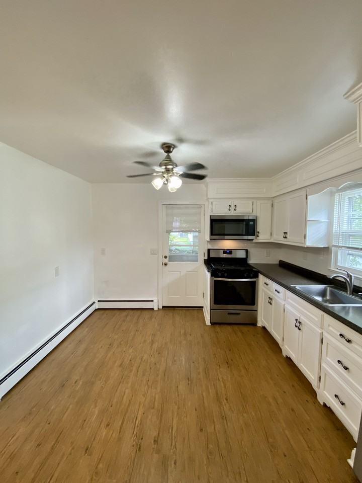 45 Redwood Avenue - Photo 2 of 10