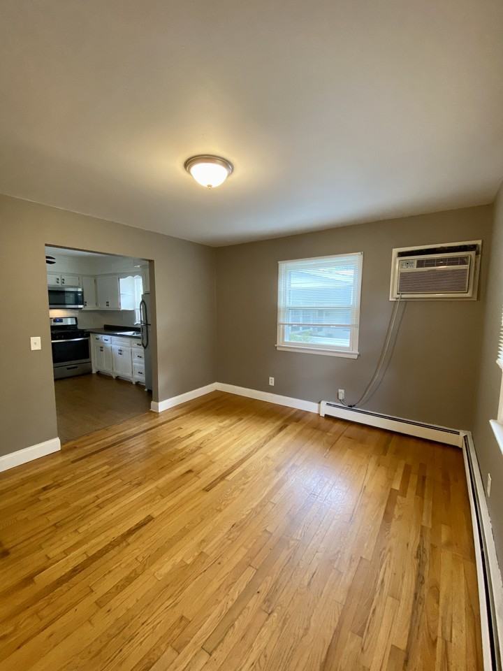 45 Redwood Avenue - Photo 3 of 10