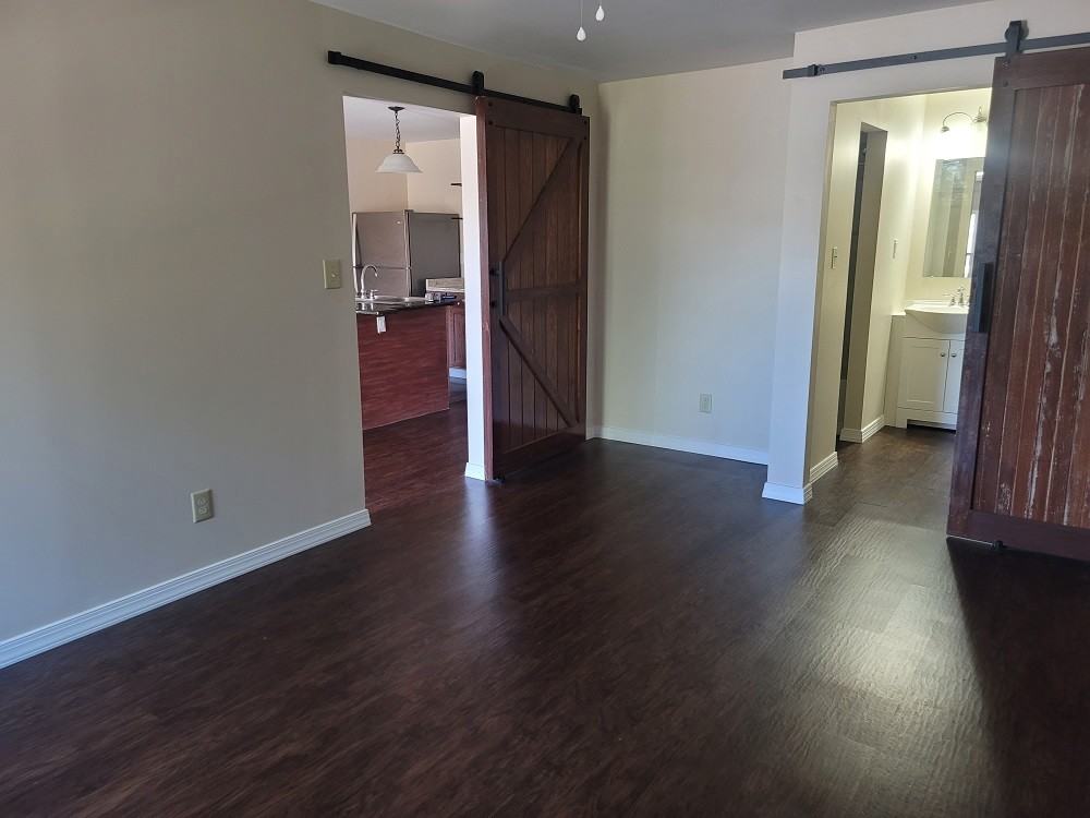 504 Oakvale Road - Photo 3 of 9