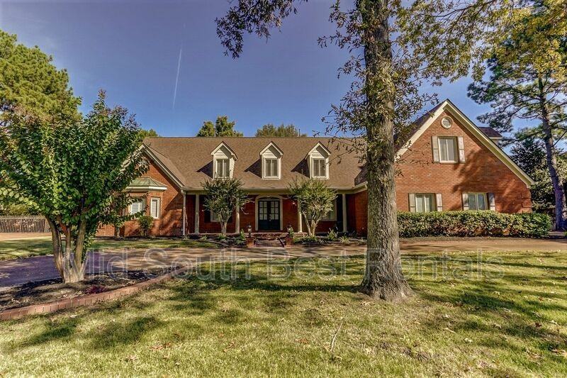 3444 Tournament Dr S - Photo 2 of 32