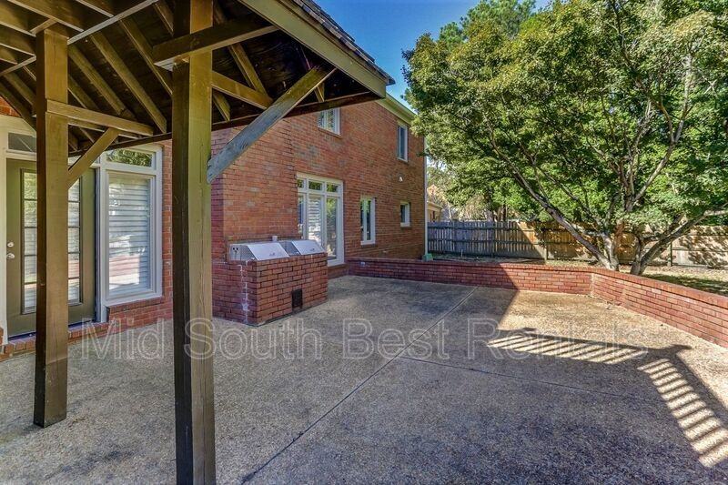 3444 Tournament Dr S - Photo 4 of 32