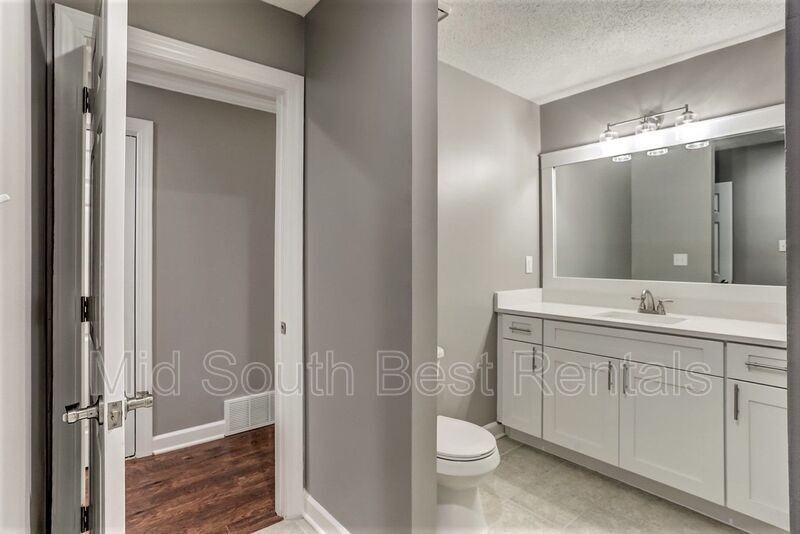 3444 Tournament Dr S - Photo 5 of 32