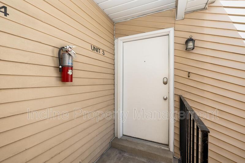 636 Sw #3 - Photo 2 of 14