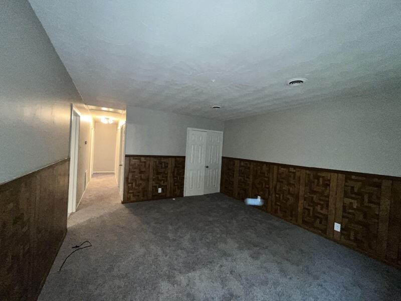 3404 Lawson St - Photo 4 of 13