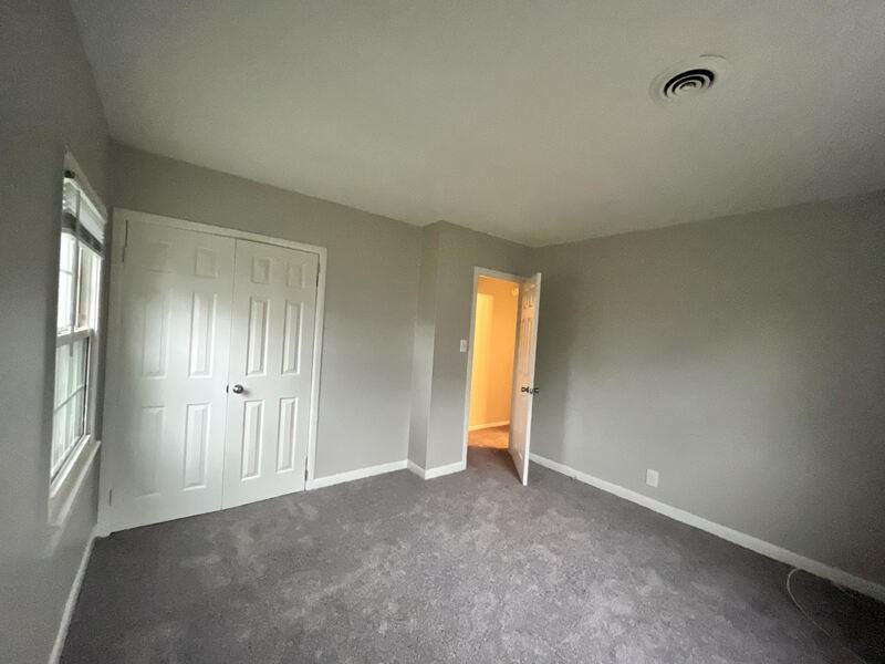 3404 Lawson St - Photo 5 of 13