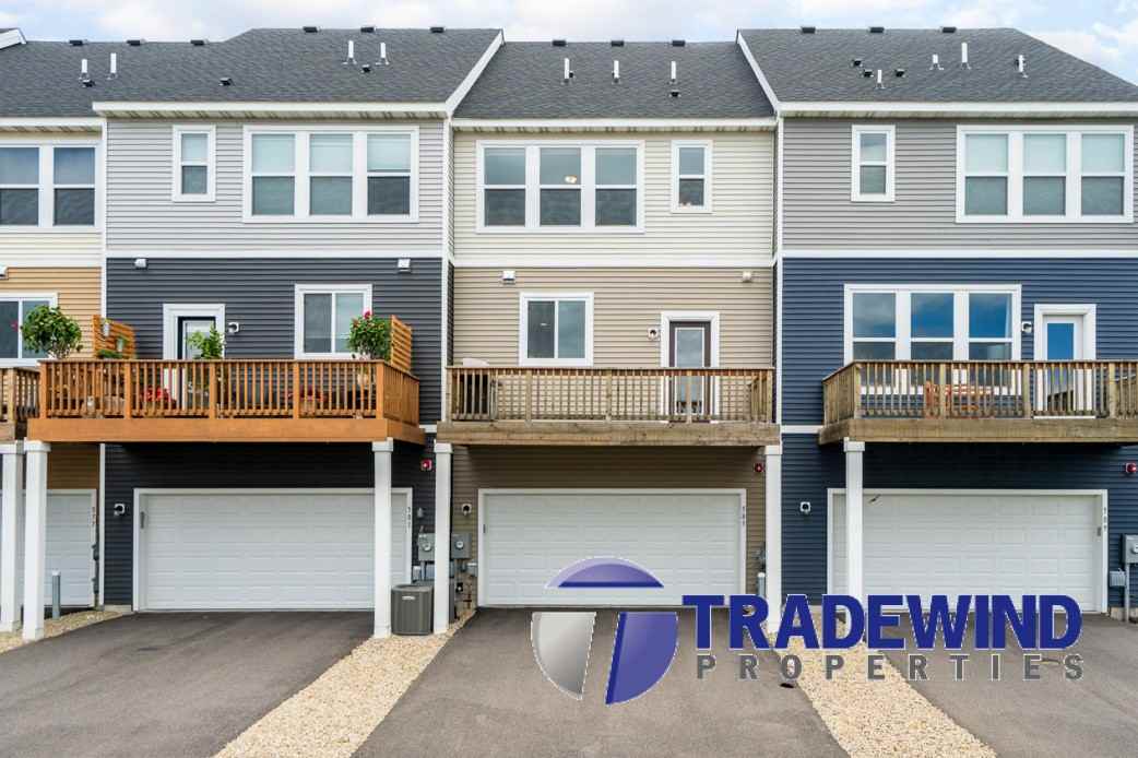 585 Satori Way - Photo 3 of 16