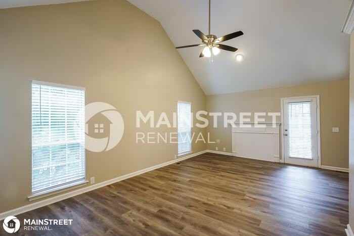 2302 Rader Ridge Rd - Photo 2 of 15