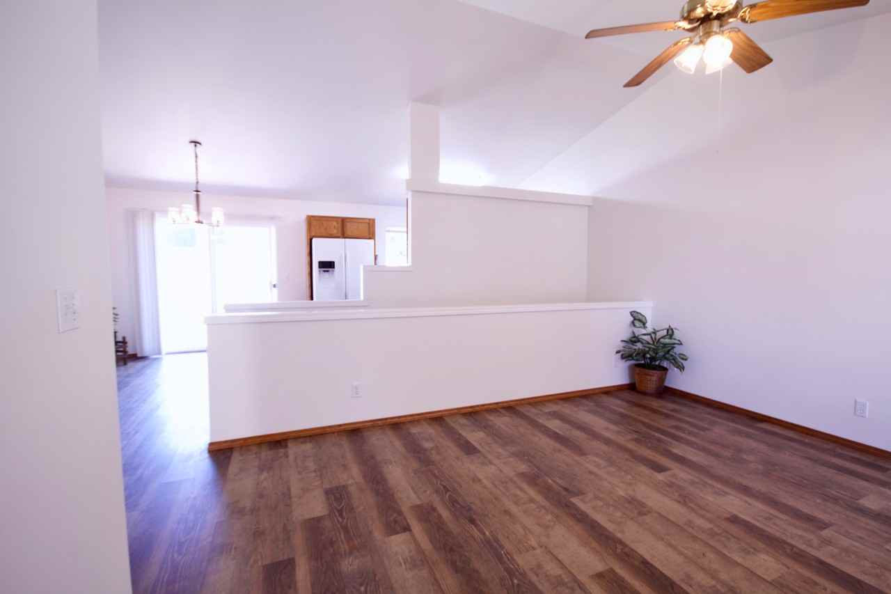 2033 W Hampson Ave #NA - Photo 3 of 18