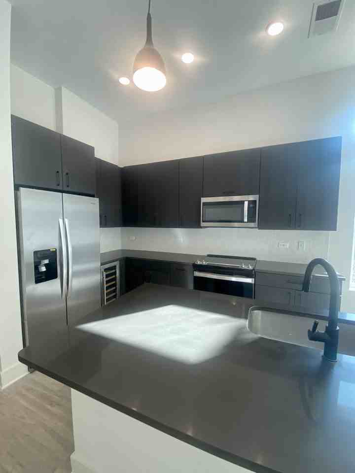 601 N 12th St #102 - Photo 2 of 18
