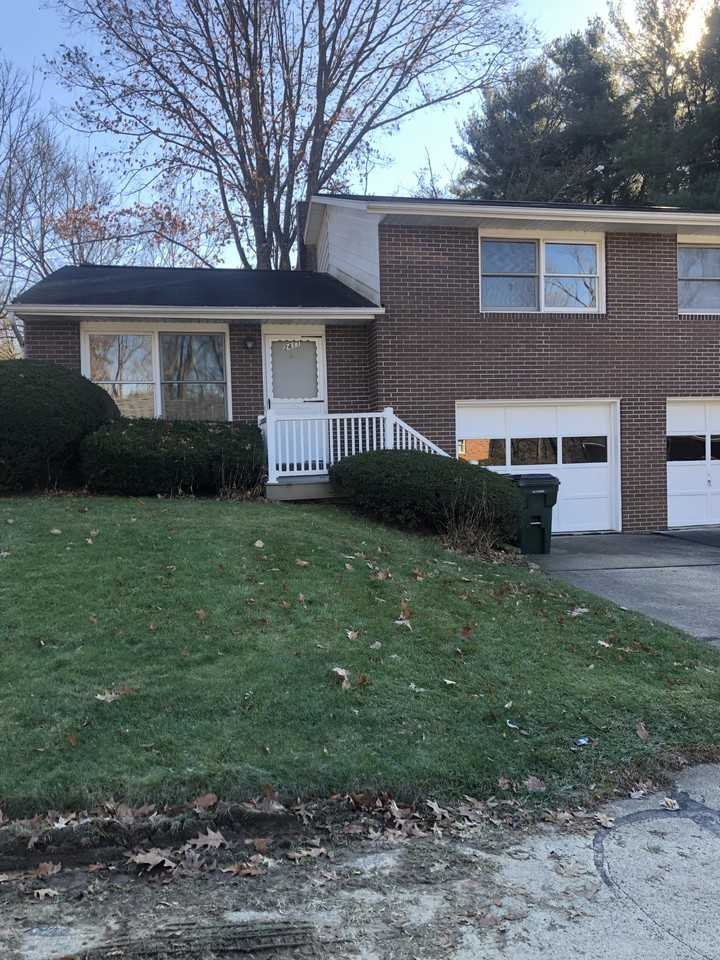 2411 Weaver Dr #2411 - Photo 2 of 7