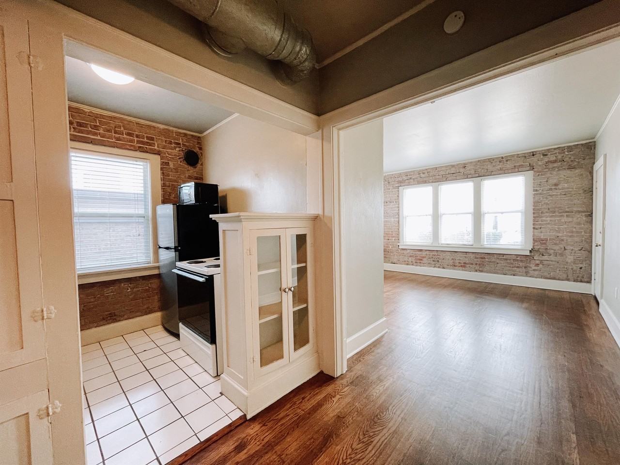 429 N.W. 11th StreetUnit 02 #02 - Photo 4 of 17