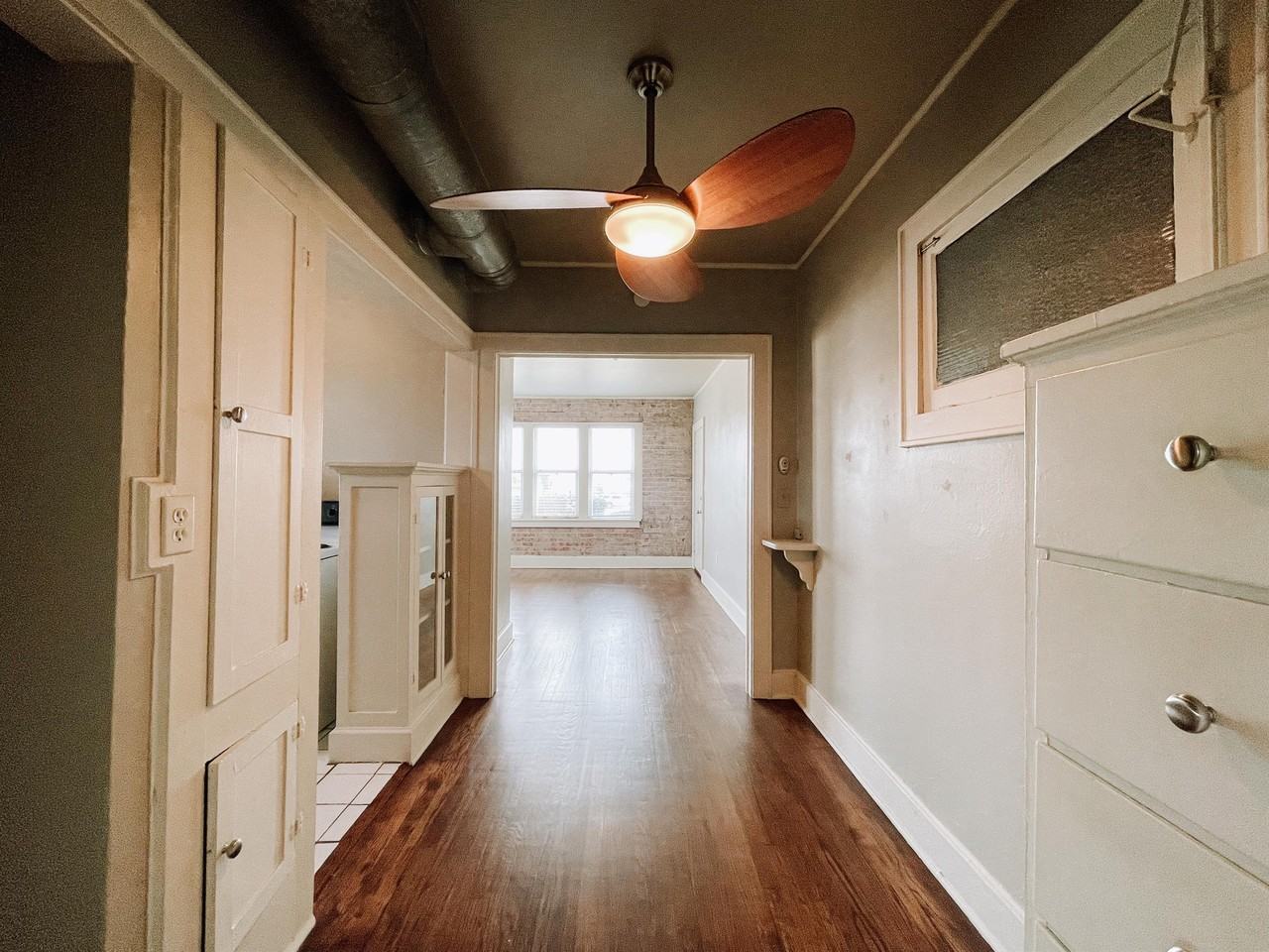 429 N.W. 11th StreetUnit 02 #02 - Photo 5 of 17