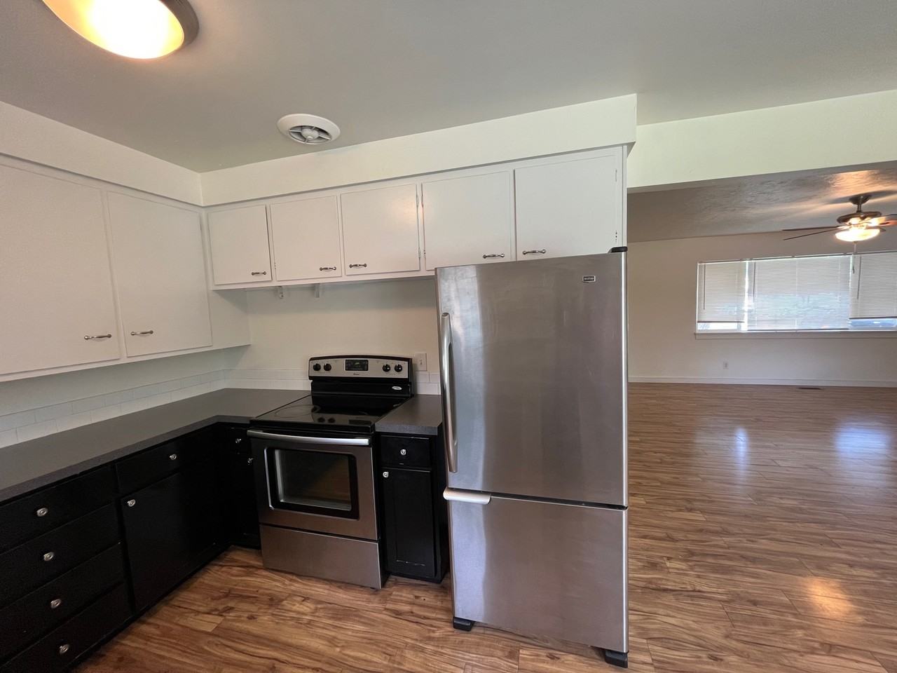 1826 S Pacific St #1 - Photo 6 of 20