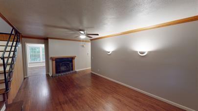 621 N Moccasin Pl - Photo 3 of 20