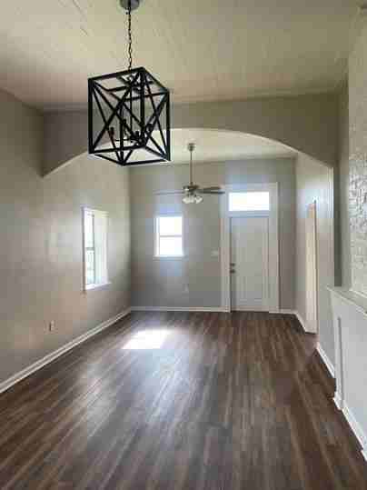 156 Louisiana St - Photo 2 of 13