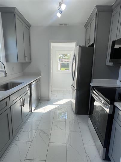 116 Segar St - Photo 2 of 27